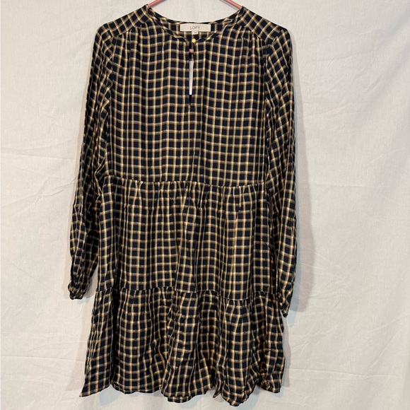 LOFT Dresses & Skirts - LOFT Navy and Beige Checkered Dress